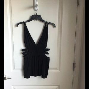 Express Cut-out New Years Top